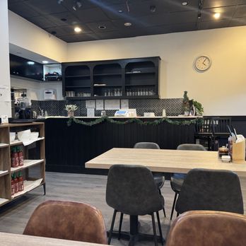 Hu Tieu Mom - Front counter~ - Vietnamese Near Me - Vancouver, British Columbia