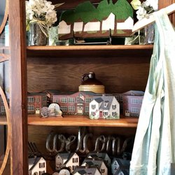 Primrose - HHV models - the cutest of local souvenirs and collectibles!