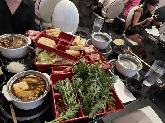 Lepot Chinese Hotpot by null