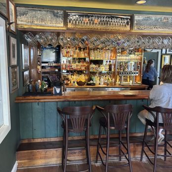 Brophy's Tavern - Bar area - Sports Bars Near Me - Carmel-by-the-Sea, California Brophy's Tavern - Bar area - Sports Bars Near Me - Carmel-by-the-Sea, California