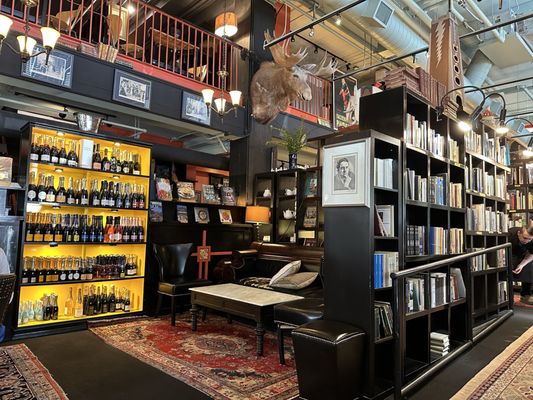 Battery Park Book Exchange & Champagne Bar by null