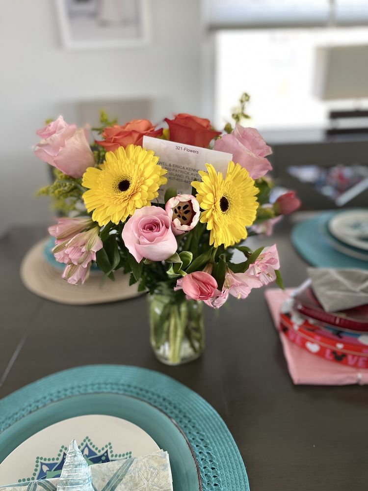 MERRITT ISLAND FLORIST Updated September 2024 12 Reviews 335 S
