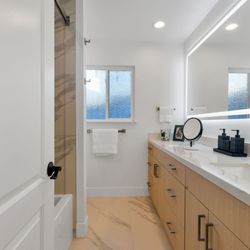 RH Design & Construction