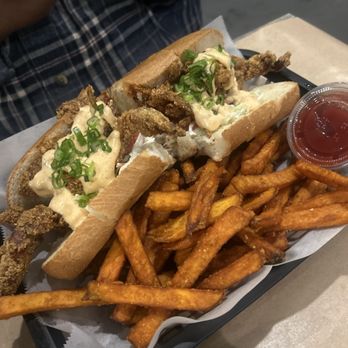 Backyard Bayou - Soft shell Soft Shell Crab Po Boy - Cajun/Creole Near Me - Union City, California