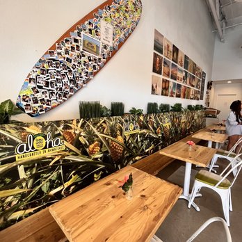 Wow Wow Hawaiian Lemonade - Ahwatukee - Wall decor - Juice Bars & Smoothies Near Me - Phoenix, Arizona Wow Wow Hawaiian Lemonade - Ahwatukee - Wall decor - Juice Bars & Smoothies Near Me - Phoenix, Arizona