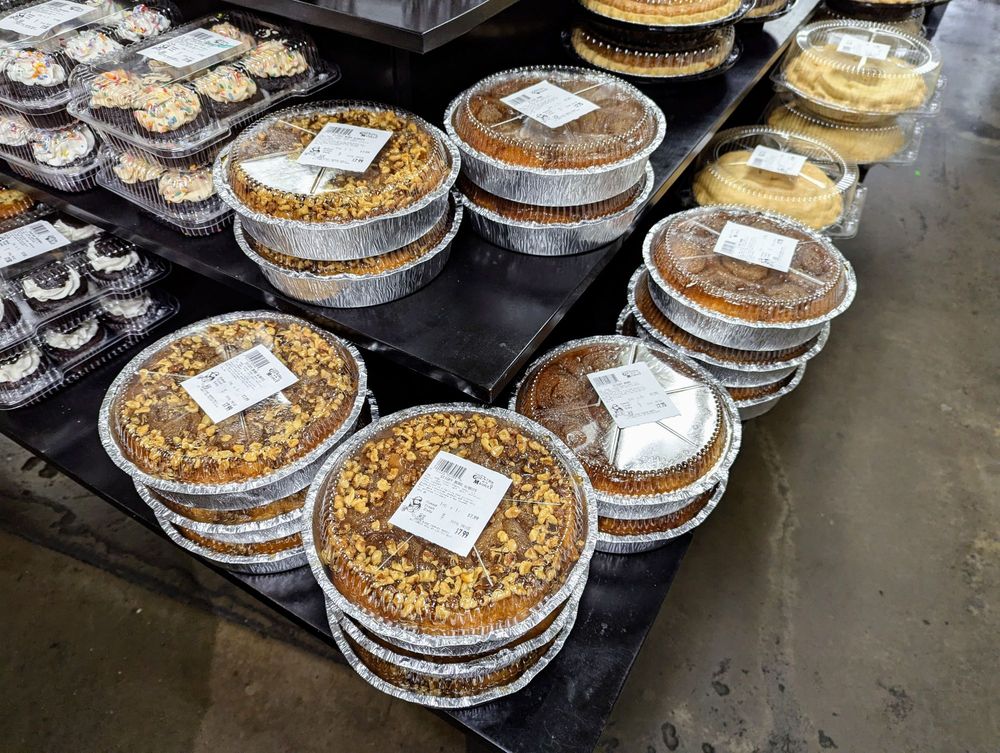 Green Ridge Country Market Logo