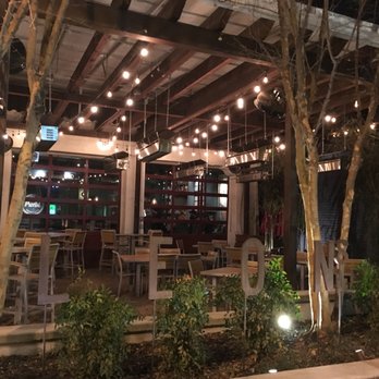 Leon's Full Service - Gastropubs Near Me - Decatur, Georgia