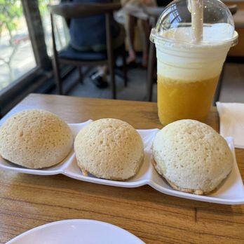 Tim Ho Wan - Baked pork buns - Dim Sum Near Me - Honolulu, Hawaii Tim Ho Wan - Baked pork buns - Dim Sum Near Me - Honolulu, Hawaii