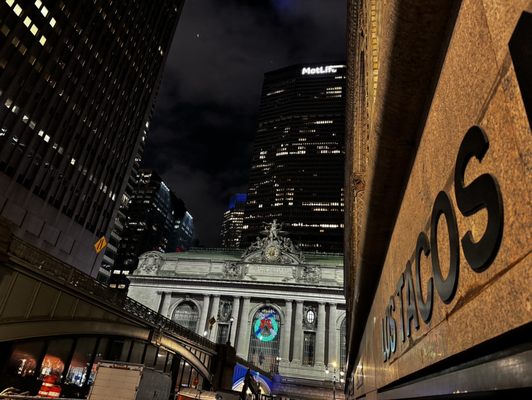 LOS TACOS No.1 by null