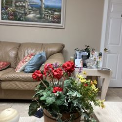 Sahar's Beauty Touch - Waiting area