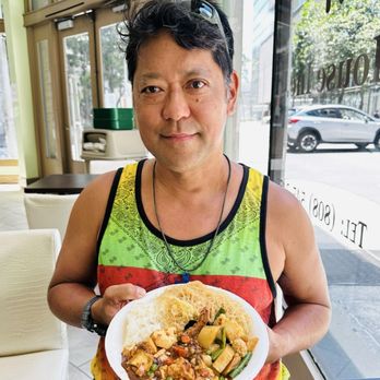 Water Drop Vegetarian House - Carnivore hubby happy with his vegetarian meal! - Vegetarian Near Me - Honolulu, Hawaii