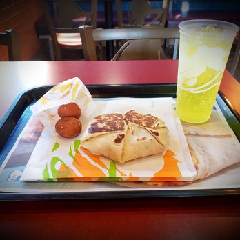 Taco Bell - STEAK CRUNCHWRAP WITH CINNABON 2 PACK AND A MOUNTAIN DEW. - Fast Food Near Me - Tampa, Florida