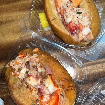 Fat Cheeks Hawaii - Truffle and dressed lobster roll. - Sandwiches Near Me - Honolulu, Hawaii