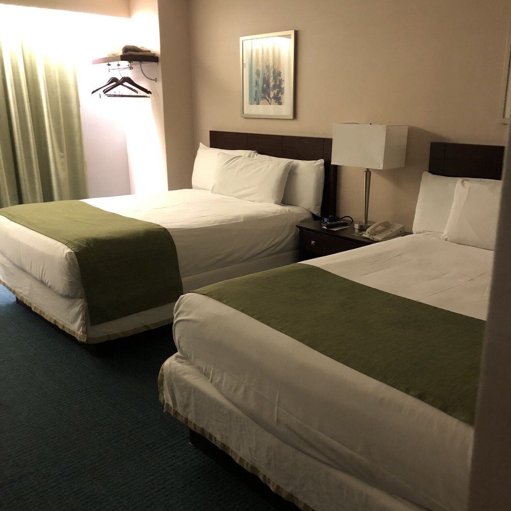 Miami Airport Hotel - Double queen room - Hotels Near Me - Miami, Florida Miami Airport Hotel - Double queen room - Hotels Near Me - Miami, Florida