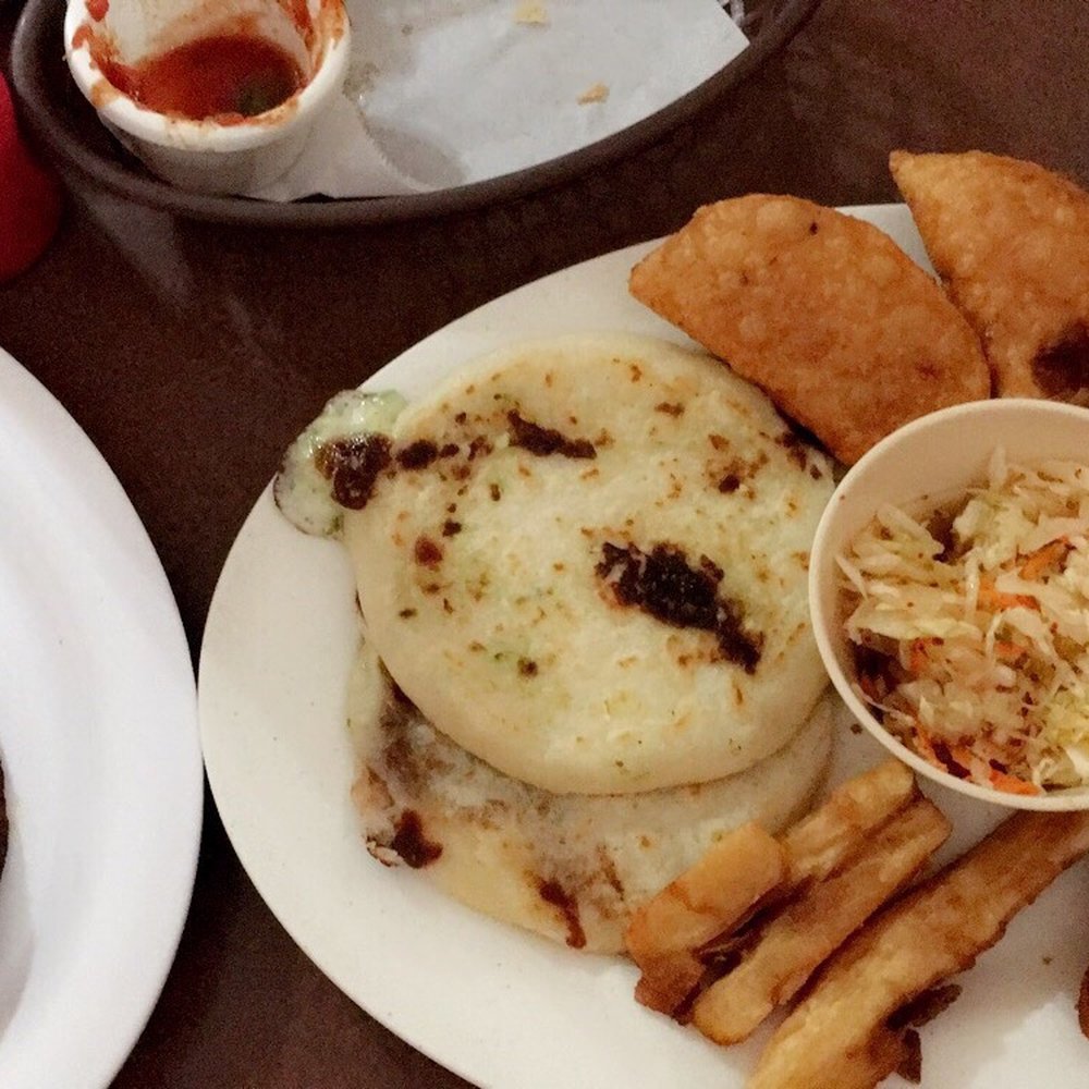 Restaurante El Guanaquito - Fried plantains and combo platter, together. - Salvadoran Near Me - Phoenix, Arizona Restaurante El Guanaquito - Fried plantains and combo platter, together. - Salvadoran Near Me - Phoenix, Arizona