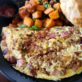 Novellus - Riverside omelet - New American Near Me - Saint Charles, Missouri