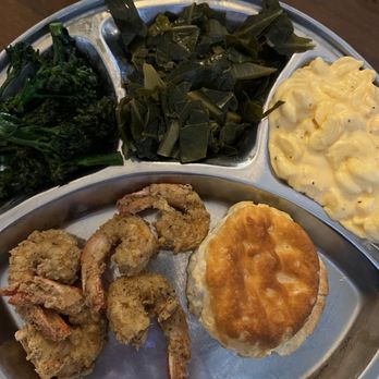 Reid's Apothecary - Fried Shrimp Sunday Supper plate with broccoli, collards, mac and cheese - New American Near Me - Brunswick, Georgia