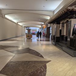 Oakdale Mall - 12/21/2024