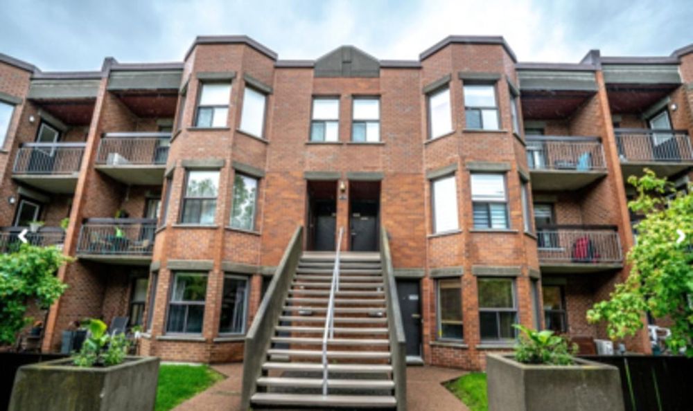 CARMEN MORIN REMAX 9201 Boulevard du CentreHospitalier, Lévis