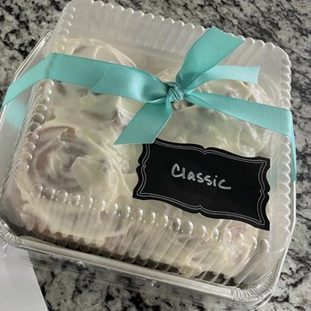 The Wick Restaurant  - a cupcake in a plastic container - Breakfast & Brunch Near Me - Celina, Texas