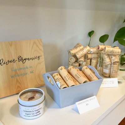 CARMIN BLACK + SHERRY BLACK (Formerly "HALF UNITED") by null