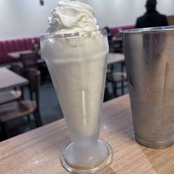 Smashburger - VANILLA SHAKE - Burgers Near Me - Warwick, Rhode Island