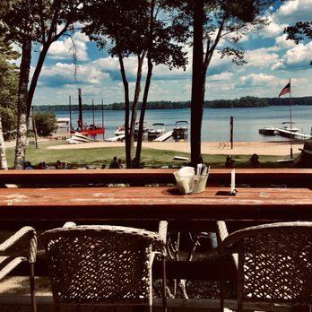 Braywood Bay - Patio area - Resorts Near Me - Eagle River, Wisconsin Braywood Bay - Patio area - Resorts Near Me - Eagle River, Wisconsin