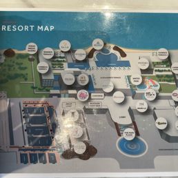 Map of resort with restaurants and shops Map of resort with restaurants and shops