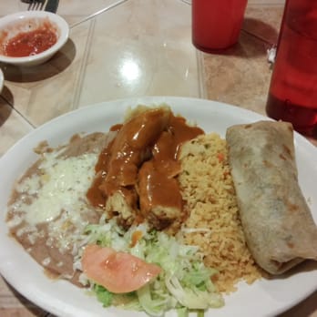 El Patio - 2-item lunch combo, pork tamale and chili verde pork burrito with rice and beans - Mexican Near Me - Sahuarita, Arizona El Patio - 2-item lunch combo, pork tamale and chili verde pork burrito with rice and beans - Mexican Near Me - Sahuarita, Arizona
