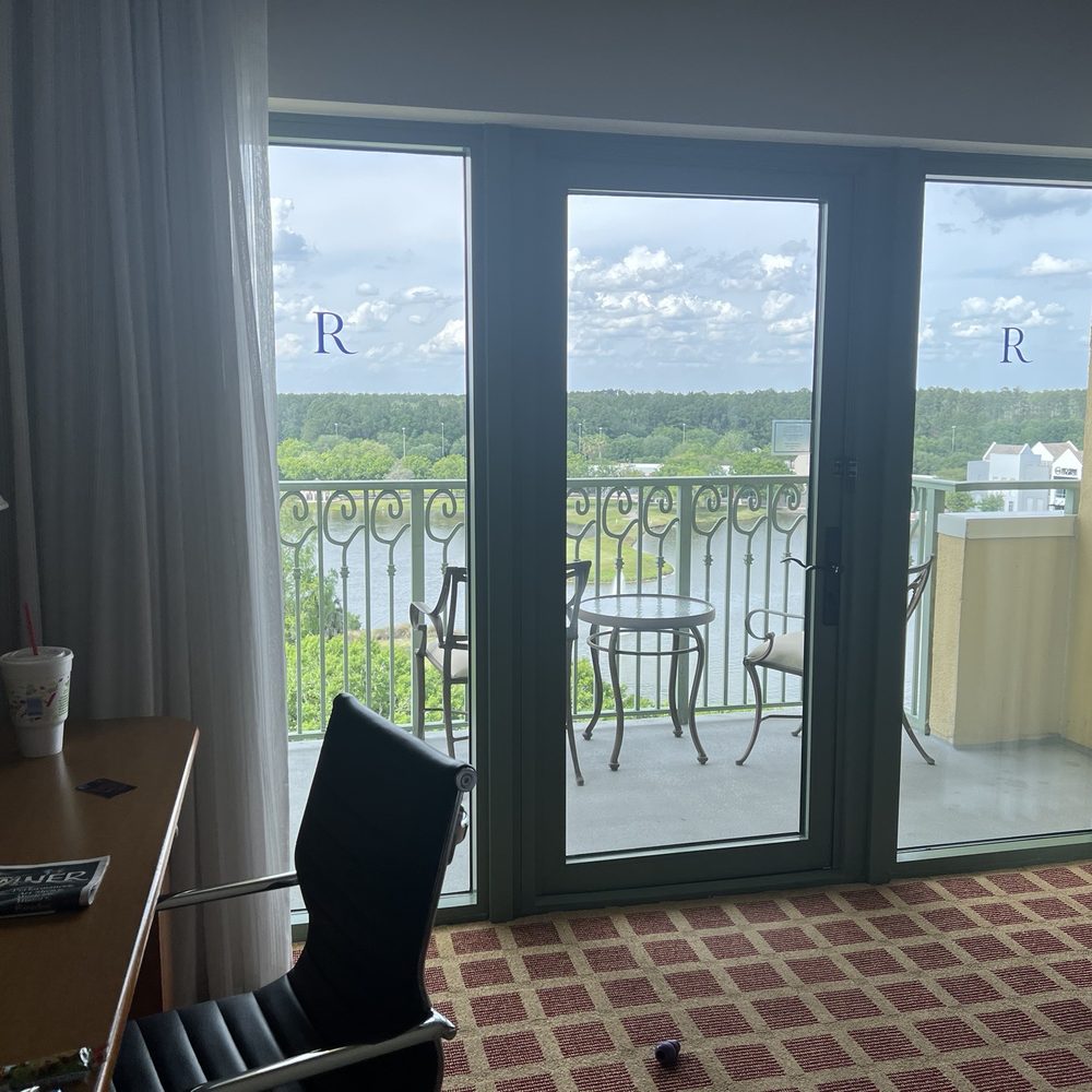 World Golf Village Renaissance St. Augustine Resort - Nice desk and balcony - Resorts Near Me - St. Augustine, Florida World Golf Village Renaissance St. Augustine Resort - Nice desk and balcony - Resorts Near Me - St. Augustine, Florida