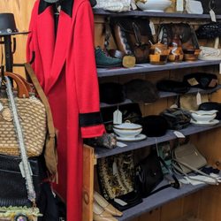 Thrifting New England