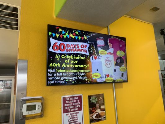 Roberto's Taco Shop by null