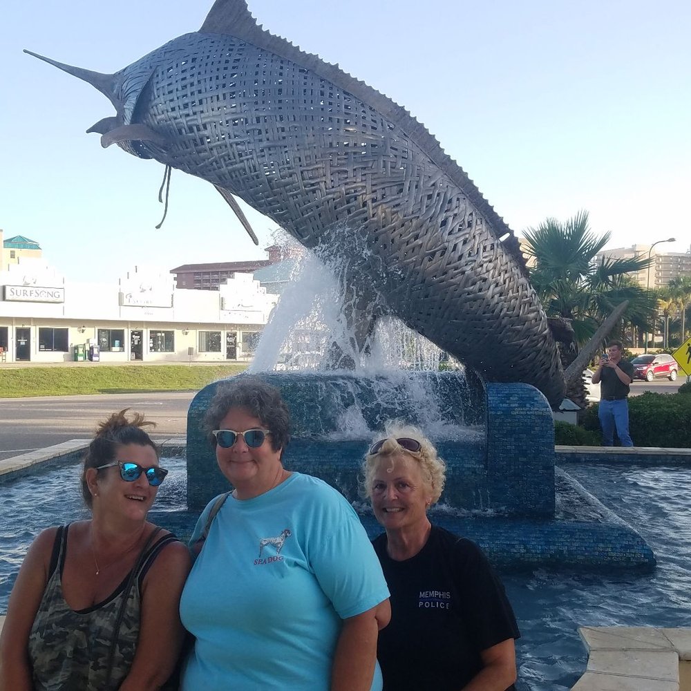 San Bar - The girls at the fountain - Bars Near Me - Orange Beach, Alabama San Bar - The girls at the fountain - Bars Near Me - Orange Beach, Alabama