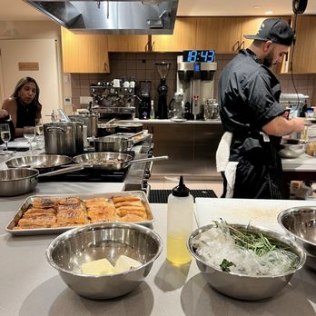 HUDSON TABLE - Updated February 2026 - 39 Photos & 21 Reviews - 44 John