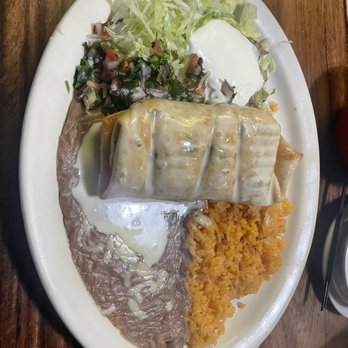 Los Mariachis Mexican Restaurant - Chimichanga ribeye!! - Mexican Near Me - Bowling Green, Kentucky