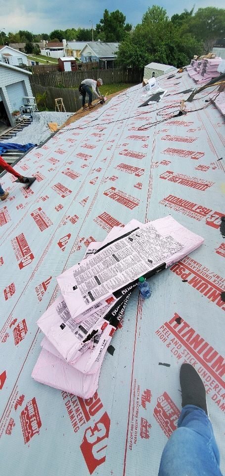 Slide of Surf & Turf Roofing