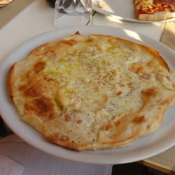 Solebar AND Restaurant - Focacca al formaggio classic
