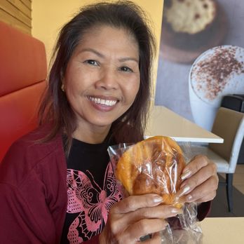 85°C Bakery Cafe-Balboa Mesa - 05-25-25 - Coffee & Tea Near Me - San Diego, California