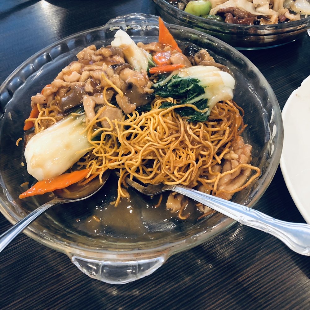 Cheung Hing Restaurant - Chicken Pan Fried Crispy Noodle - Chinese Near Me - Millbrae, California