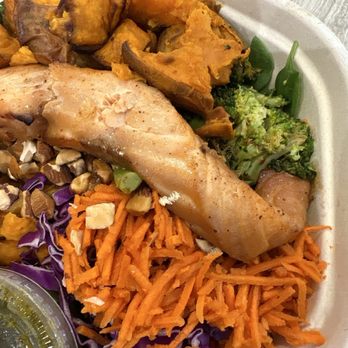 sweetgreen - Healthy Salads, Wraps, and Bowls - Salmon bowl with fly eggs. - Salad Near Me - Naperville, Illinois sweetgreen - Healthy Salads, Wraps, and Bowls - Salmon bowl with fly eggs. - Salad Near Me - Naperville, Illinois