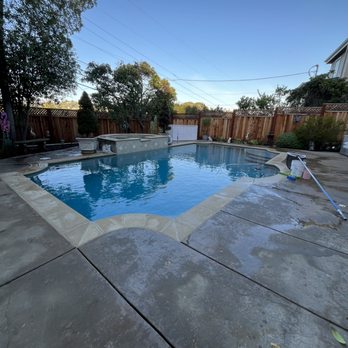 Santiago's Pool Service's - Pool Cleaners Near Me Santiago's Pool Service's - Pool Cleaners Near Me