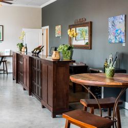 Clavo Cellars - Clavo Cellars tasting room downtown Templeton, Ca