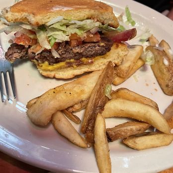 Texas Roadhouse - Overcooked Bacon Cheeseburger* under cooked fries - Steakhouses Near Me - Eugene, Oregon
