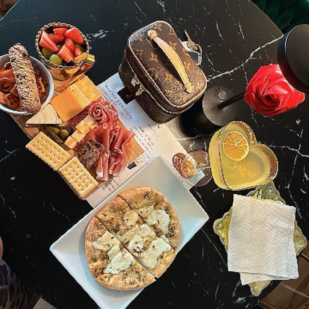 Amour Du Vin - My Spread - Wine Tasting Room Near Me - Orange City, Florida