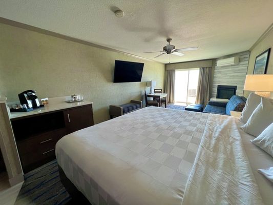Elizabeth Oceanfront Suites by null