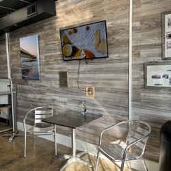 Garden City Daily Grind - Inside