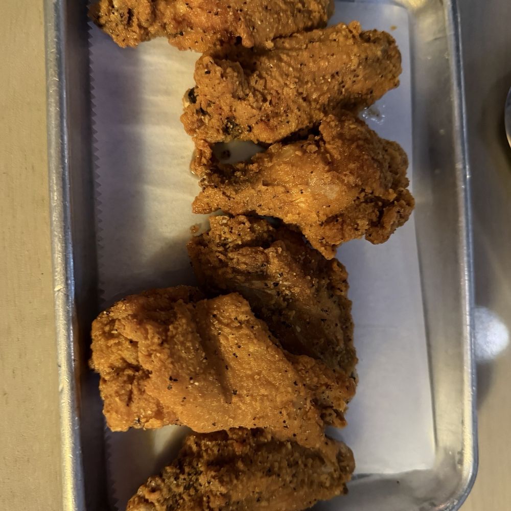 Lemon pepper wings Lemon pepper wings