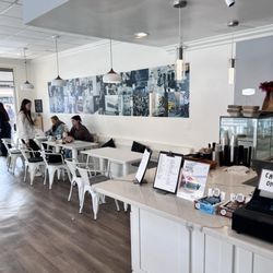 Reborn Coffee - Inside