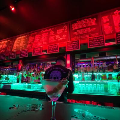 Blondie's Bar by null