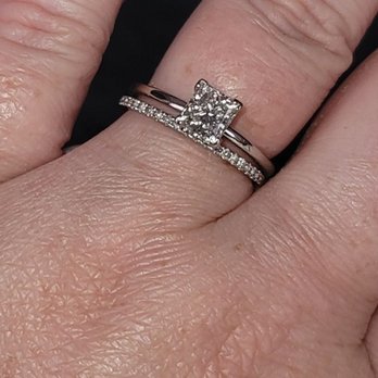 Avianti Jewelry - Finished setting is clean and looks gorgeous - Jewelry Near Me - La Cañada Flintridge, California Avianti Jewelry - Finished setting is clean and looks gorgeous - Jewelry Near Me - La Cañada Flintridge, California